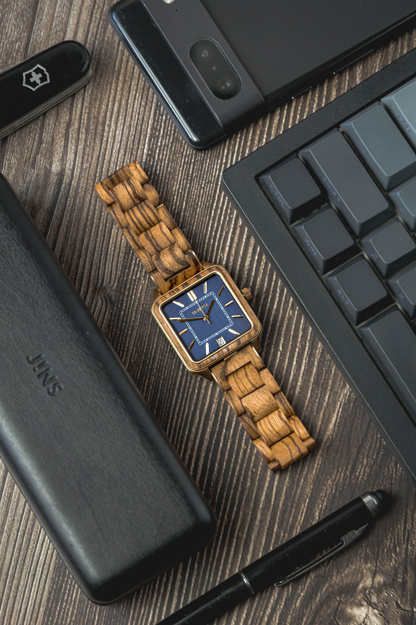 Alon in Zebrawood and Blue